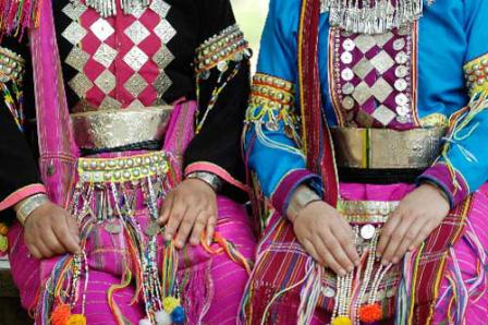 Thai Karen ladies' attire